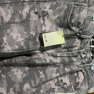 Seven 7 Camo Jean Mid Rise Slim Straight size 10
